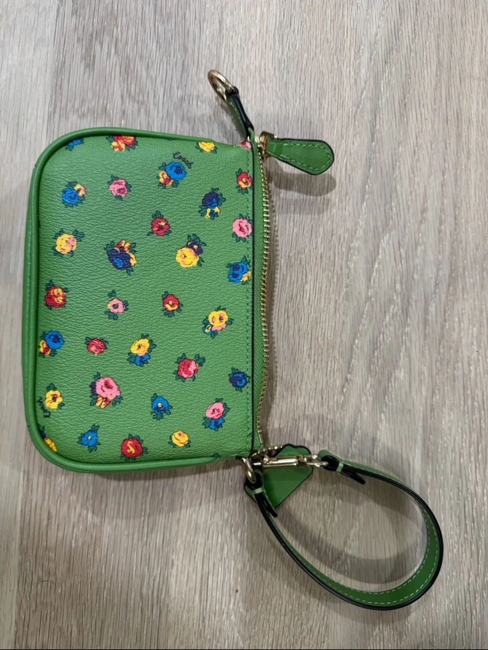 Coach Green Signature Tote with Floral Accent Wristlet - Picture 8 of 9